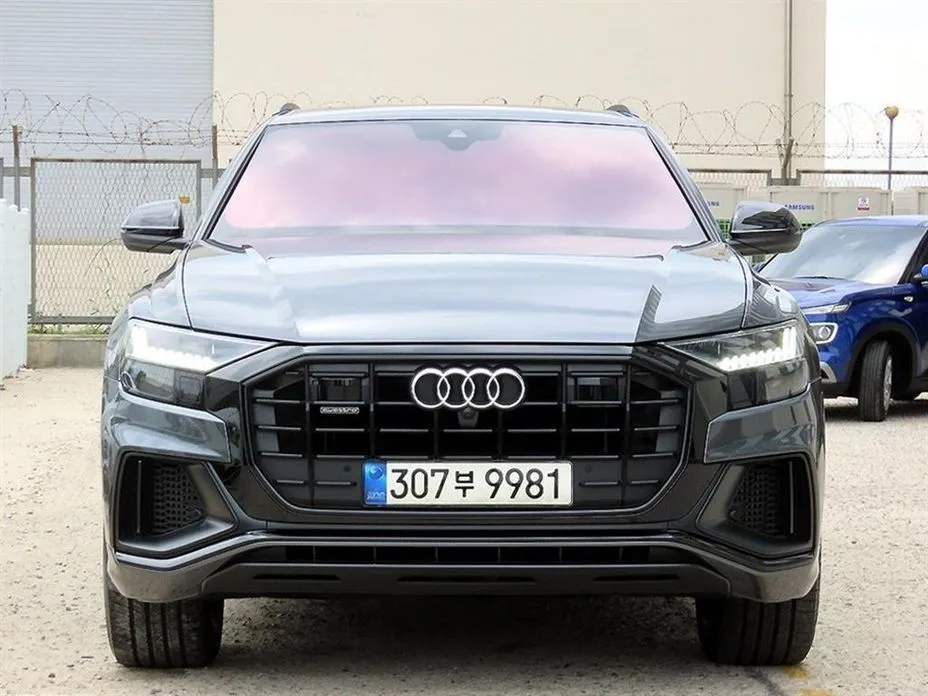 Audi Q8
