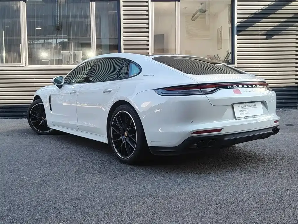 Porsche Panamera — фото 5