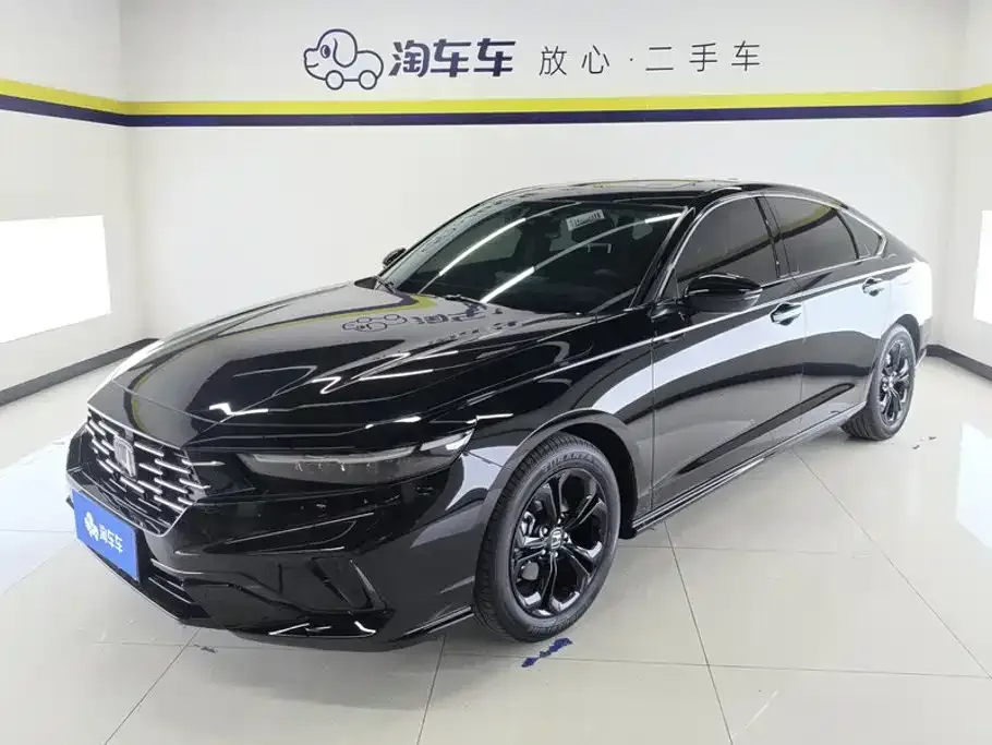 Honda Accord — фото 1
