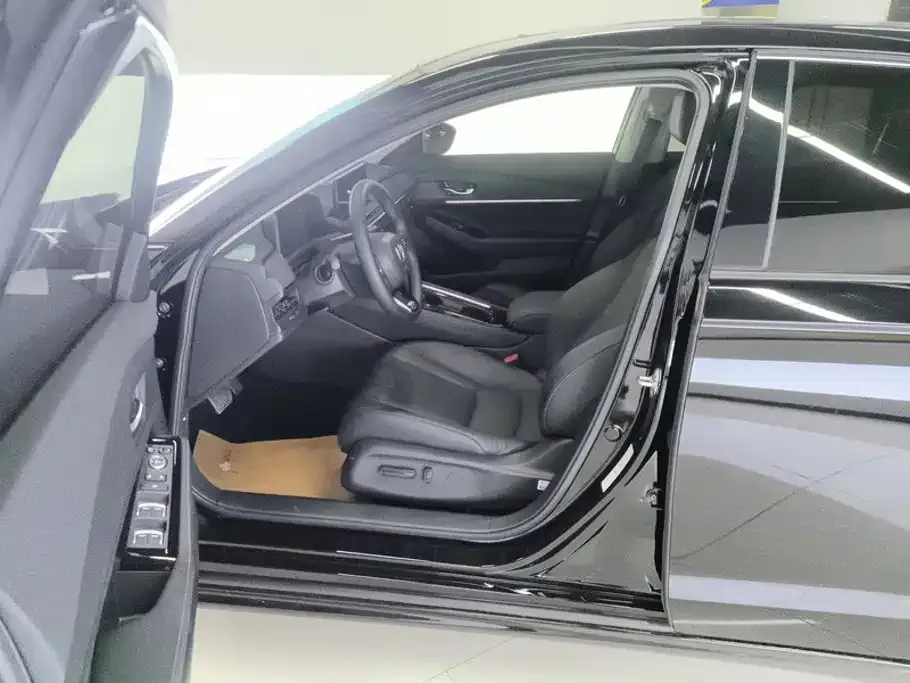 Honda Accord — фото 6