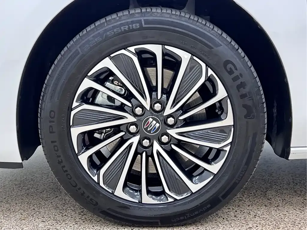 Buick GL8 Hybrid — фото 7