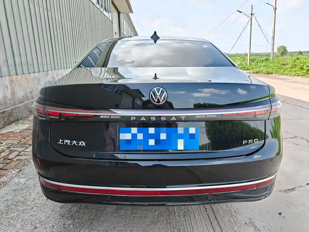 Volkswagen Passat — фото 2