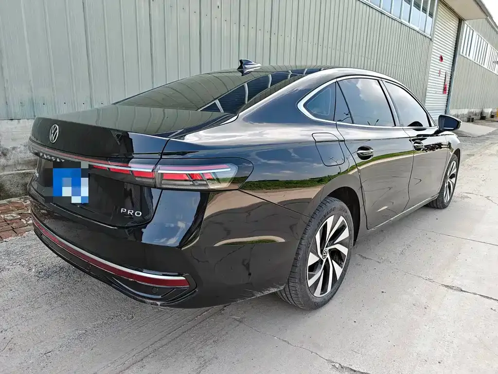 Volkswagen Passat — фото 5