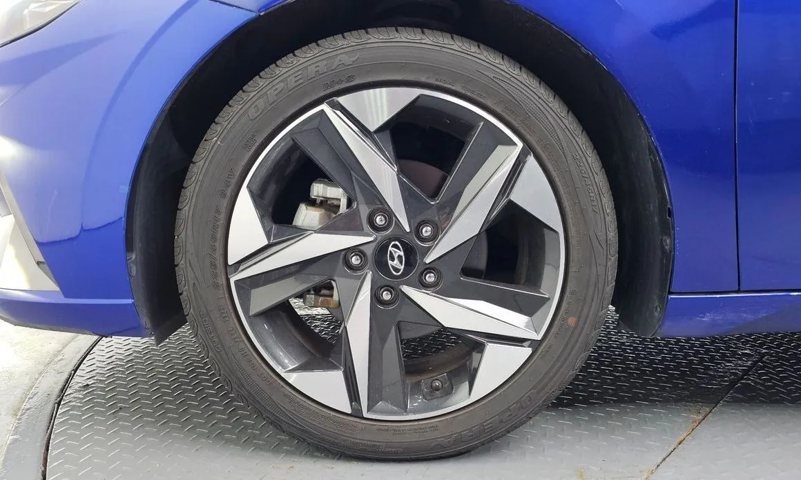 Hyundai AVANTE — фото 6