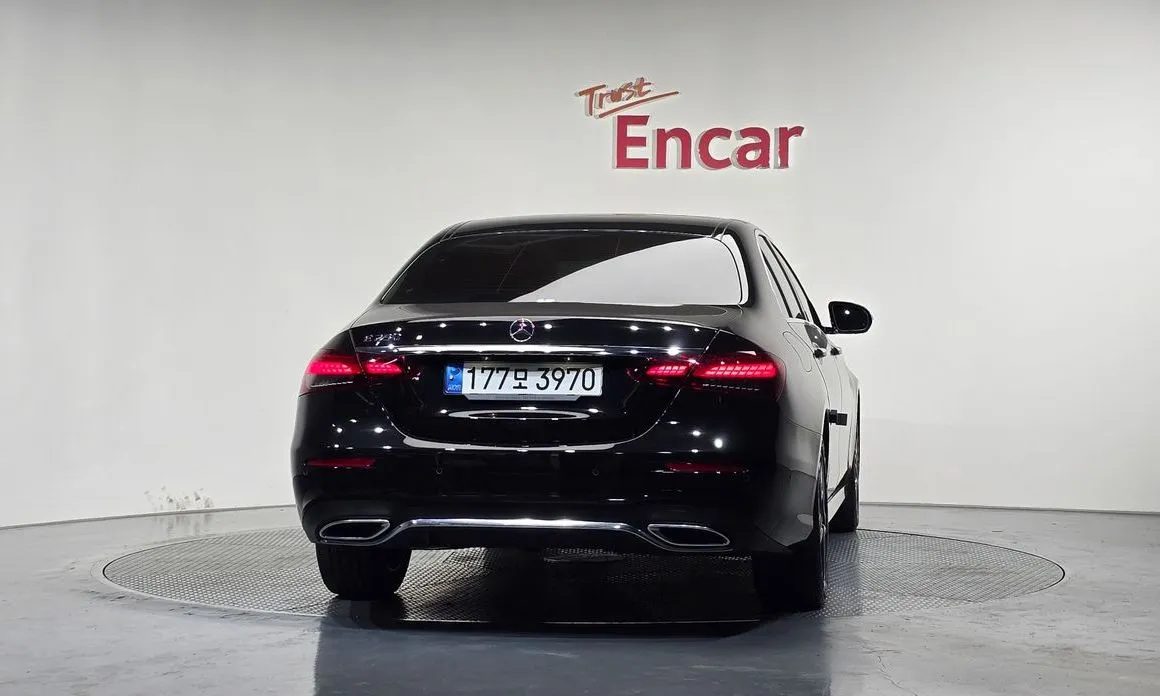 Mercedes-Benz E-Class 2023 из KR, фото 9