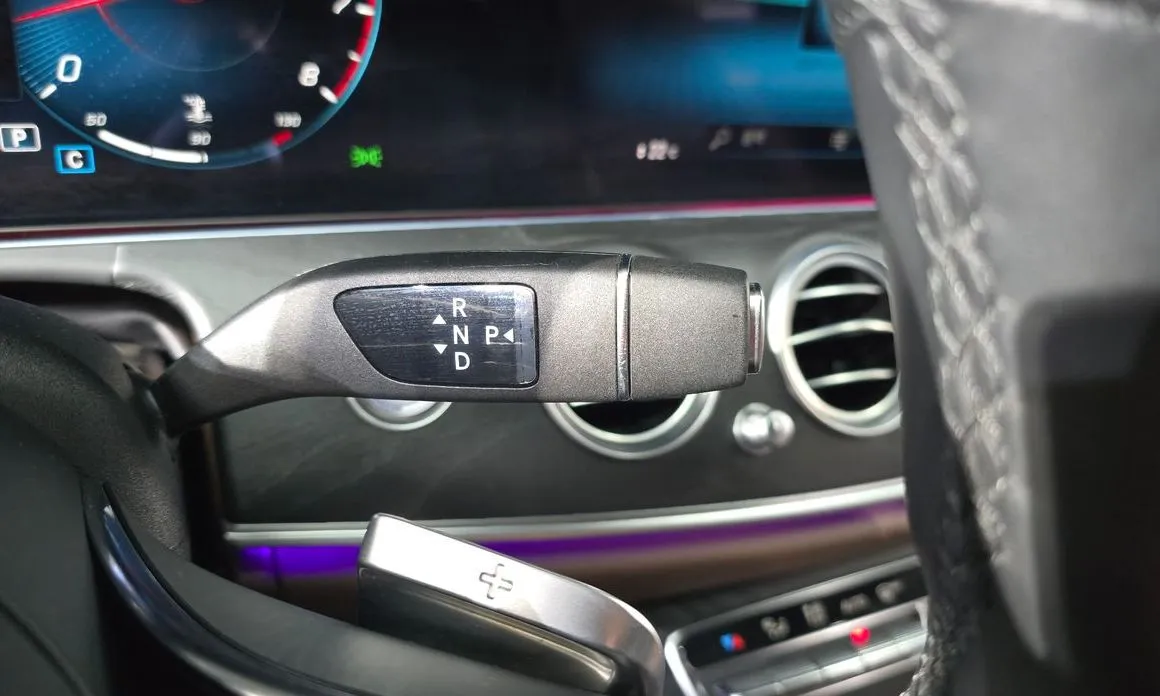 Mercedes-Benz E-Class 2023 из KR, фото 4