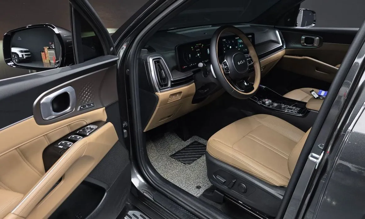 Kia Sorento — фото 9