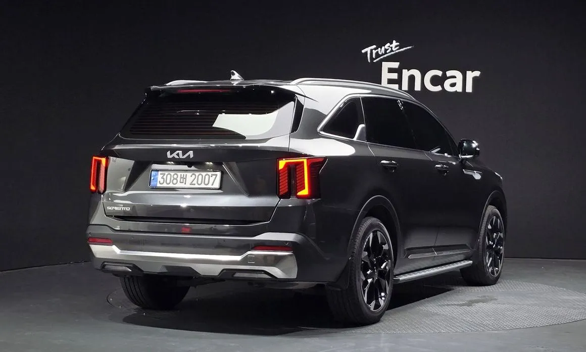 Kia Sorento — фото 7