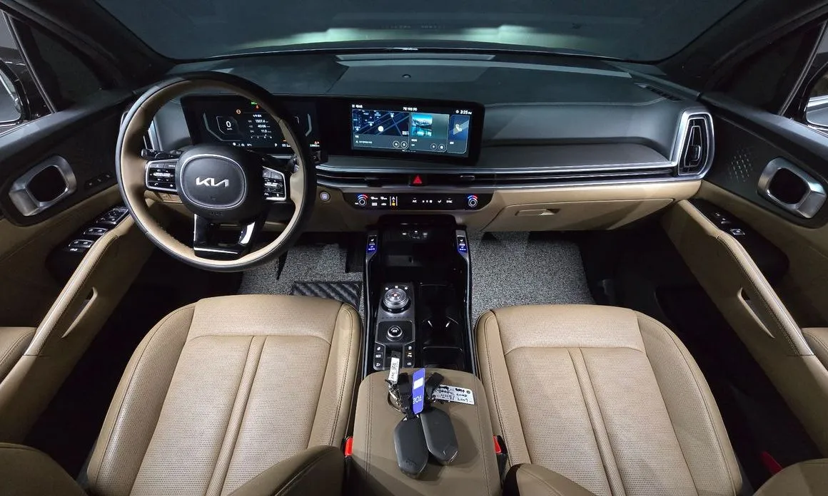 Kia Sorento — фото 10