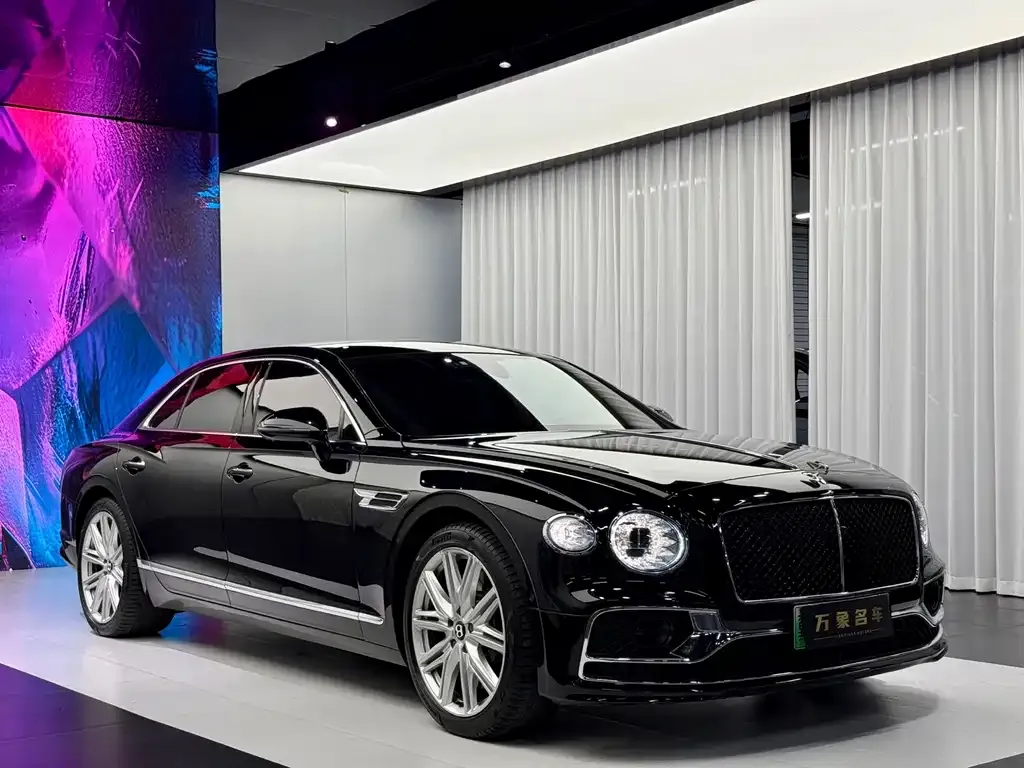 Bentley Flying Spur PHEV — фото 3