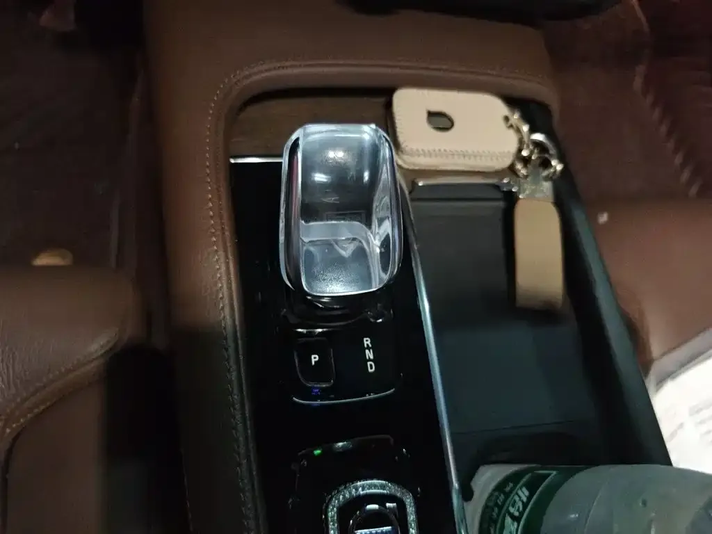 Volvo S90 — фото 10