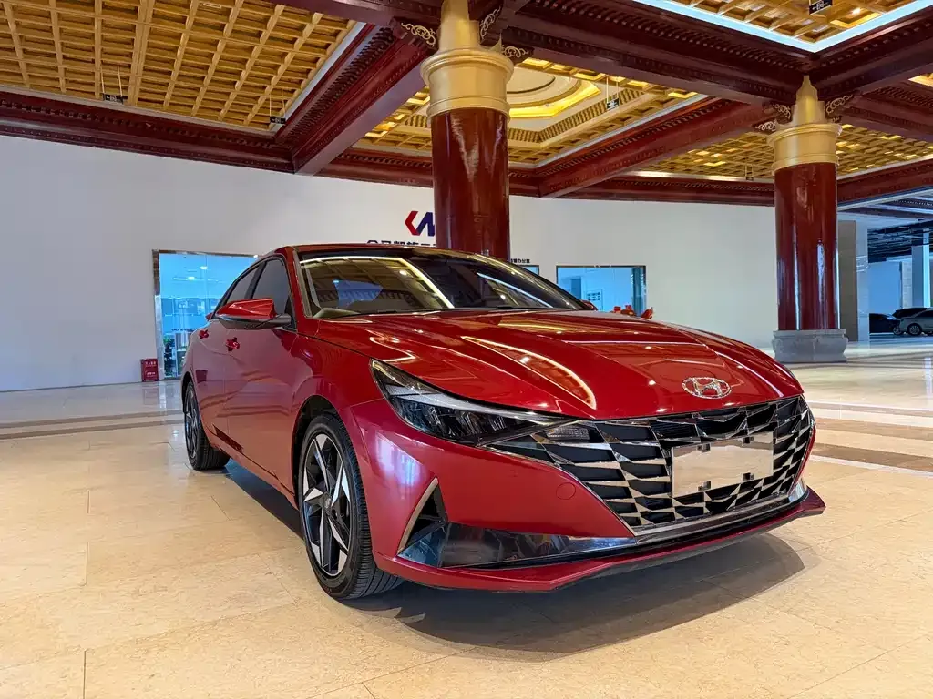 Hyundai Elantra — фото 6