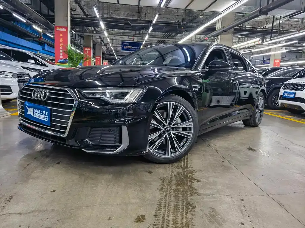 Audi A6L — фото 1