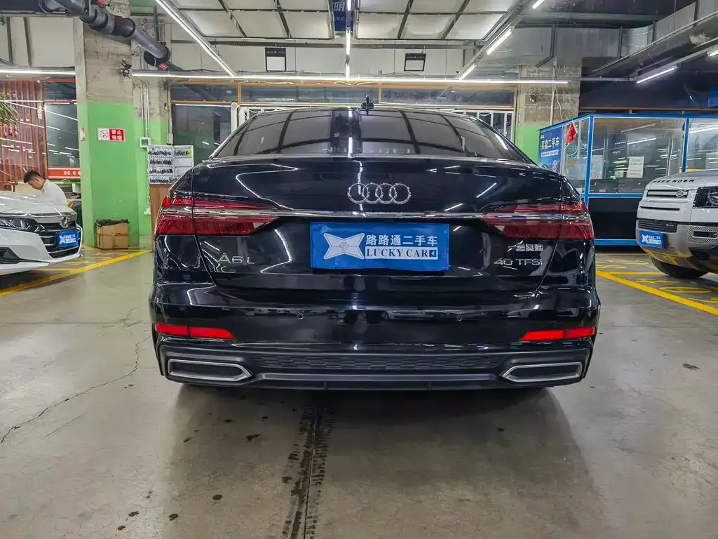 Audi A6L — фото 2