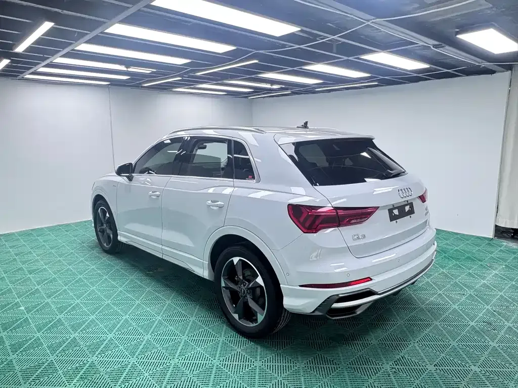 Audi Q3 — фото 3