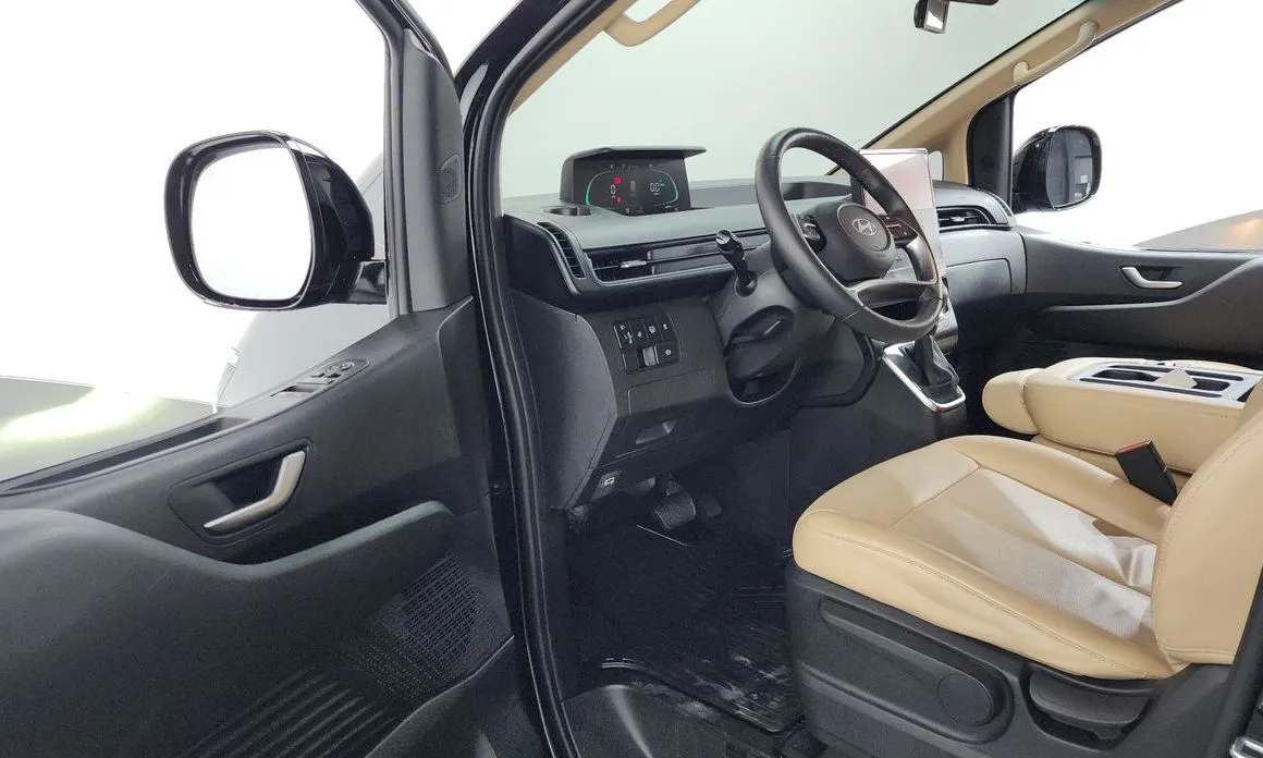 Hyundai Staria — фото 2