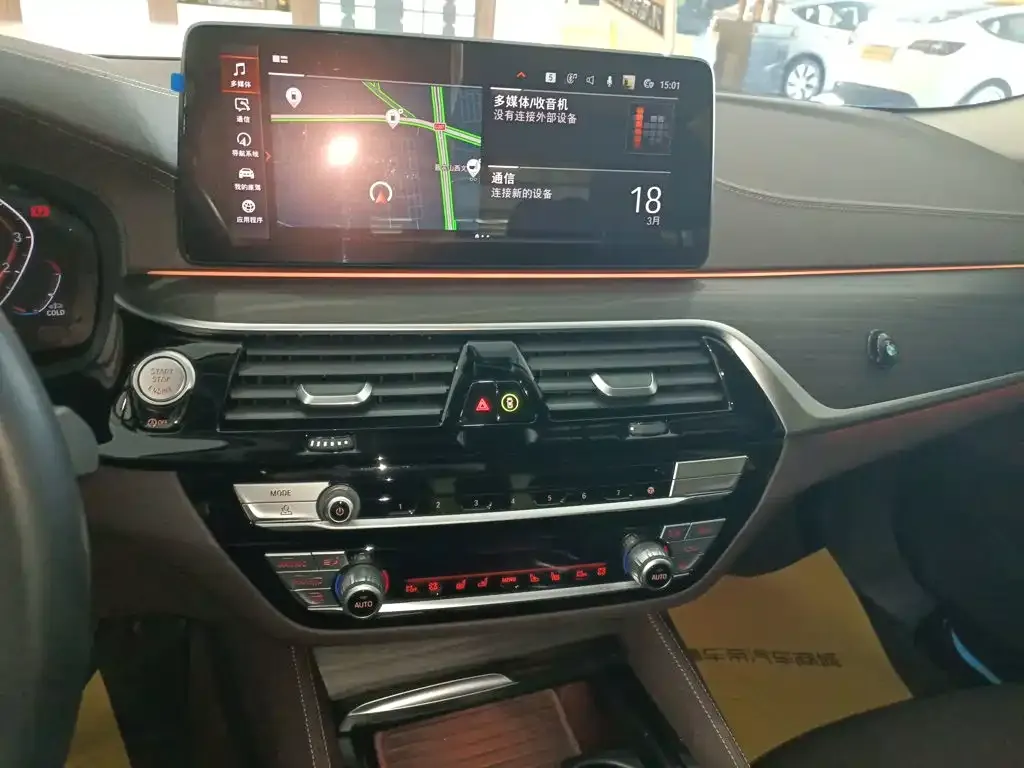BMW 5 Series — фото 10