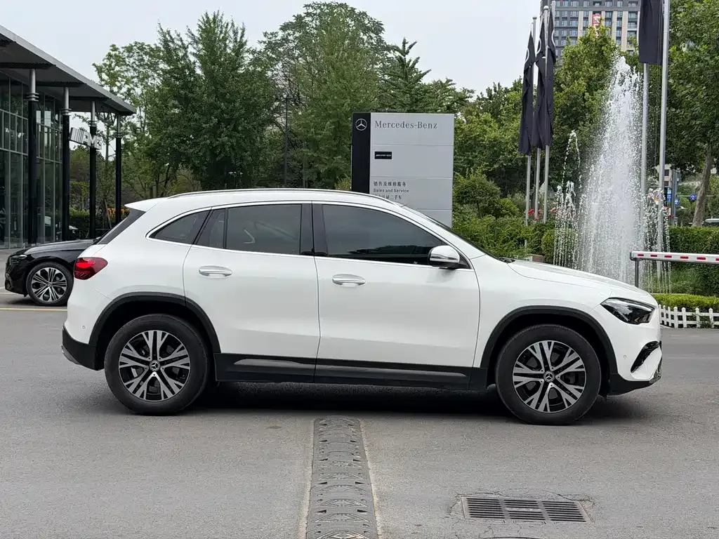 Mercedes-Benz GLA — фото 8
