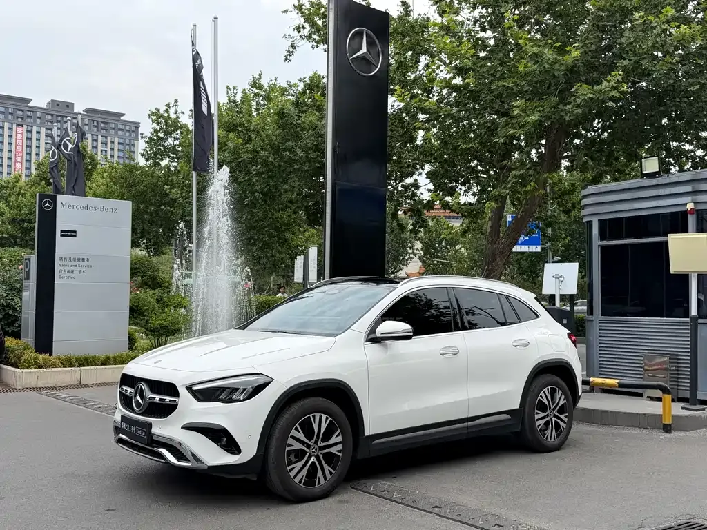 Mercedes-Benz GLA — фото 7