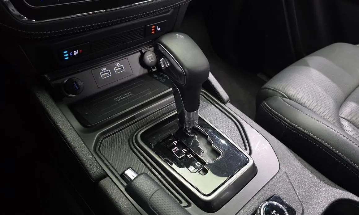 KG Mobility (Ssangyong) Rexton — фото 10
