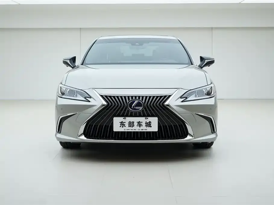 Lexus ES — фото 4