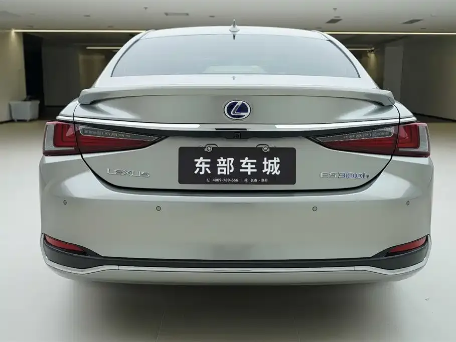 Lexus ES — фото 6