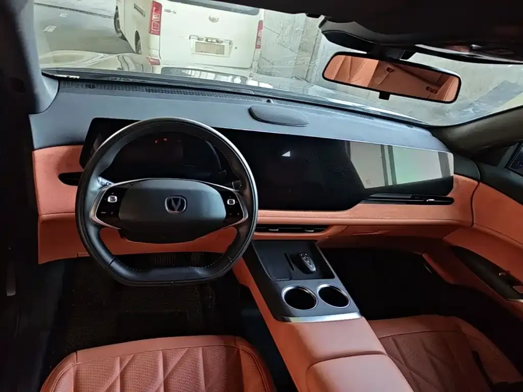 Changan CS75PLUS — фото 3