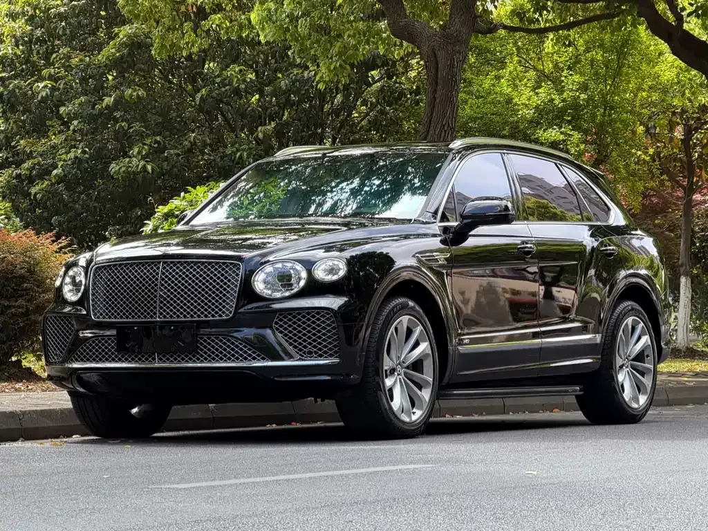 Bentley Bentayga — фото 1