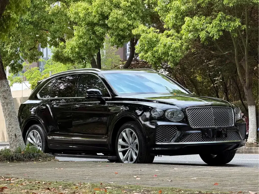 Bentley Bentayga — фото 10