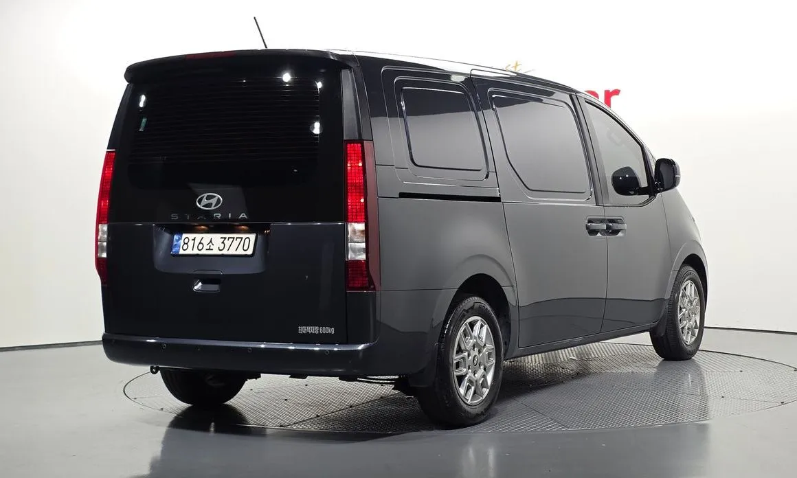 Hyundai Staria 2025 из KR, фото 3