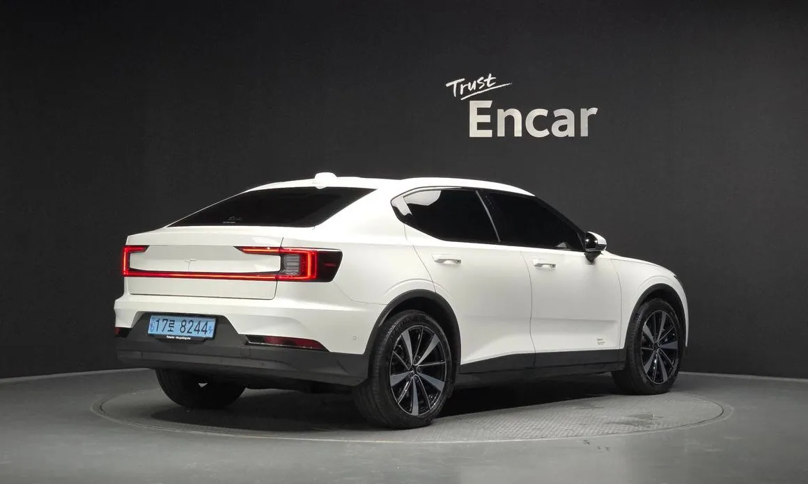 Polestar Polestar 2 — фото 7