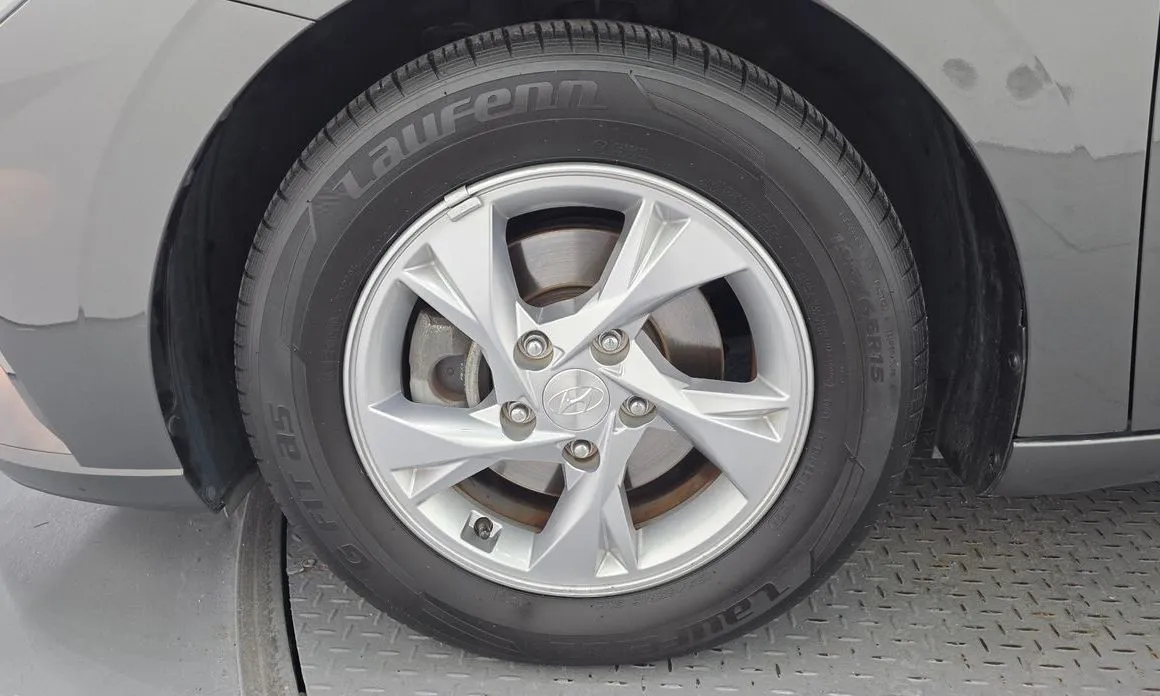 Hyundai AVANTE — фото 3
