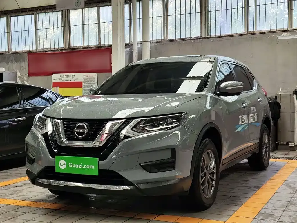 Nissan X-Trail — фото 1