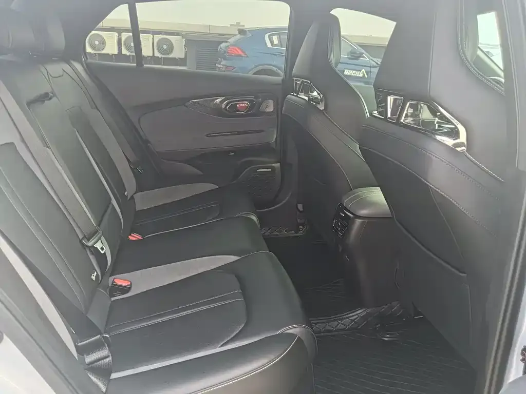 GAC Motor Shadow Leopard — фото 10