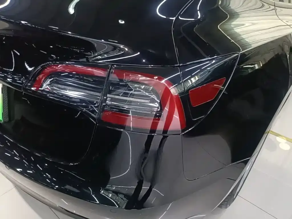 Tesla Model 3 — фото 5