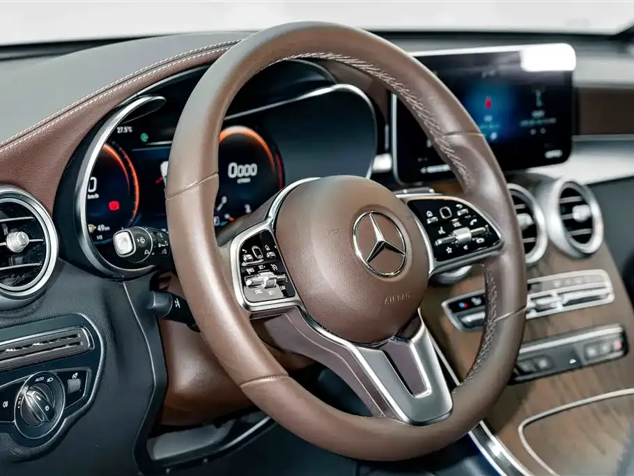 Mercedes-Benz GLC — фото 3
