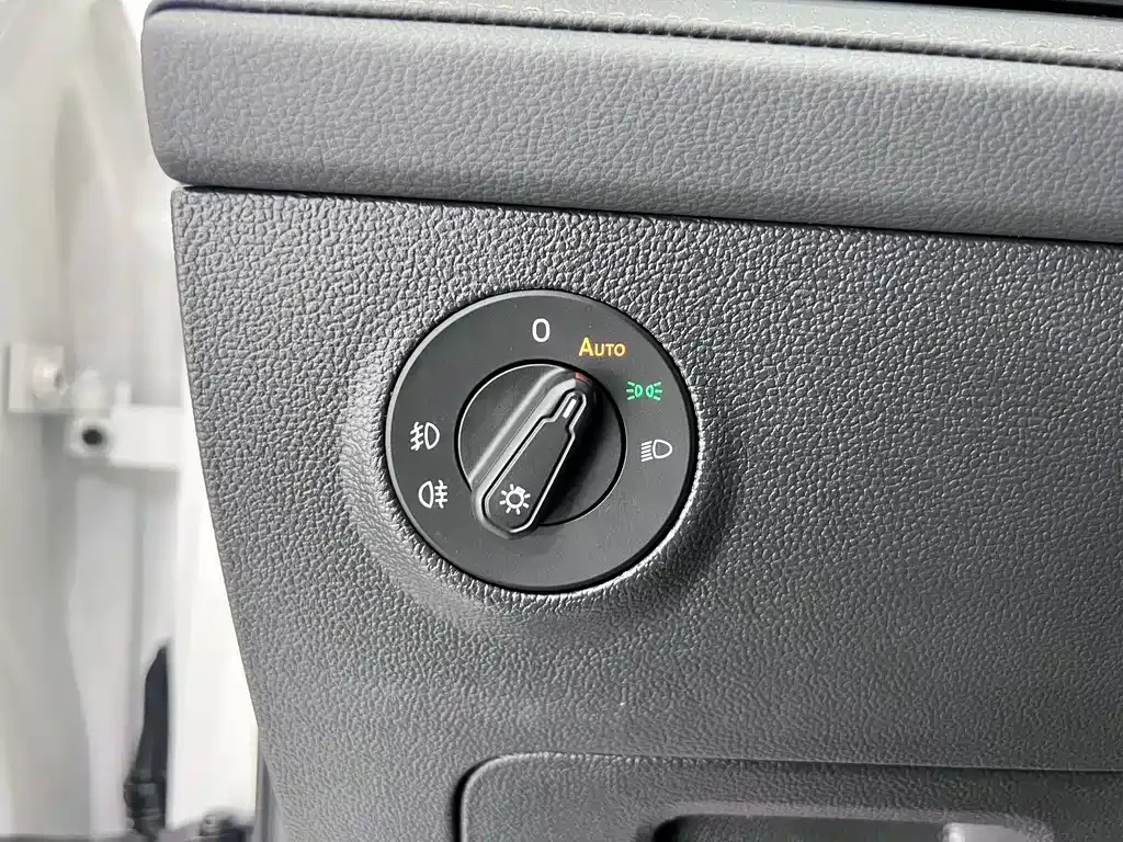 Volkswagen Tharu — фото 10