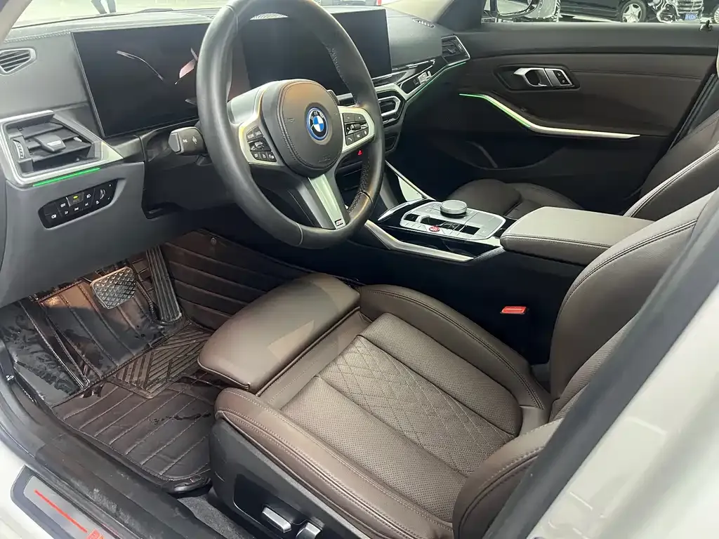 BMW i3 — фото 10