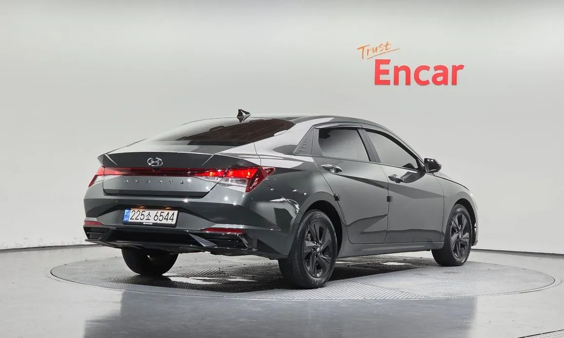 Hyundai AVANTE — фото 2