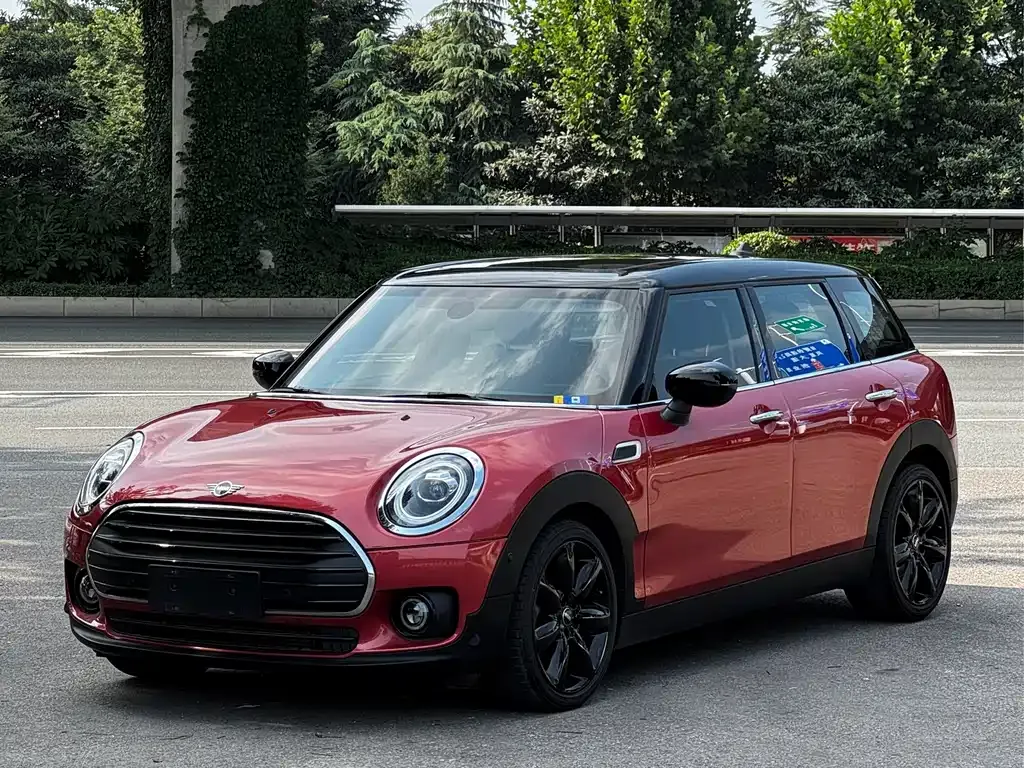 MINI Clubman — фото 1