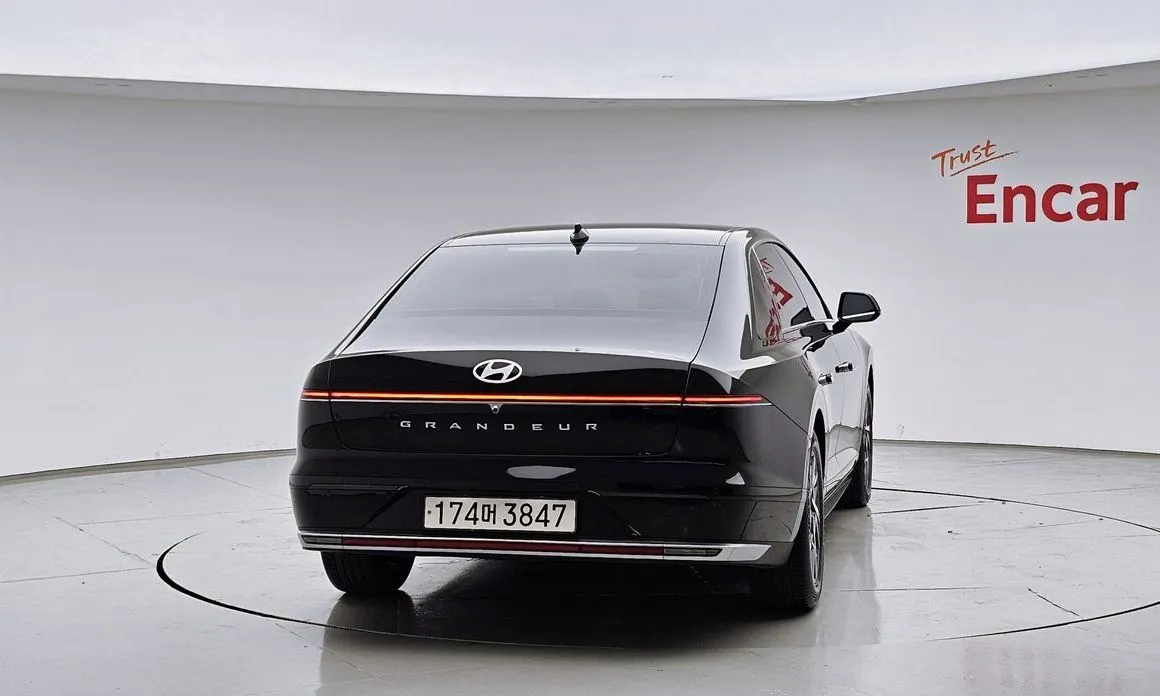 Hyundai Grandeur 2023 из KR, фото 9