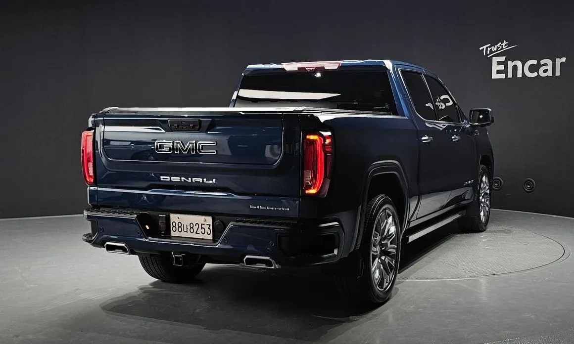 GMC Sierra — фото 2