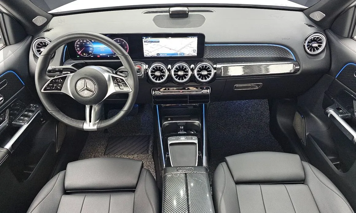 Mercedes-Benz GLB-Class — фото 10