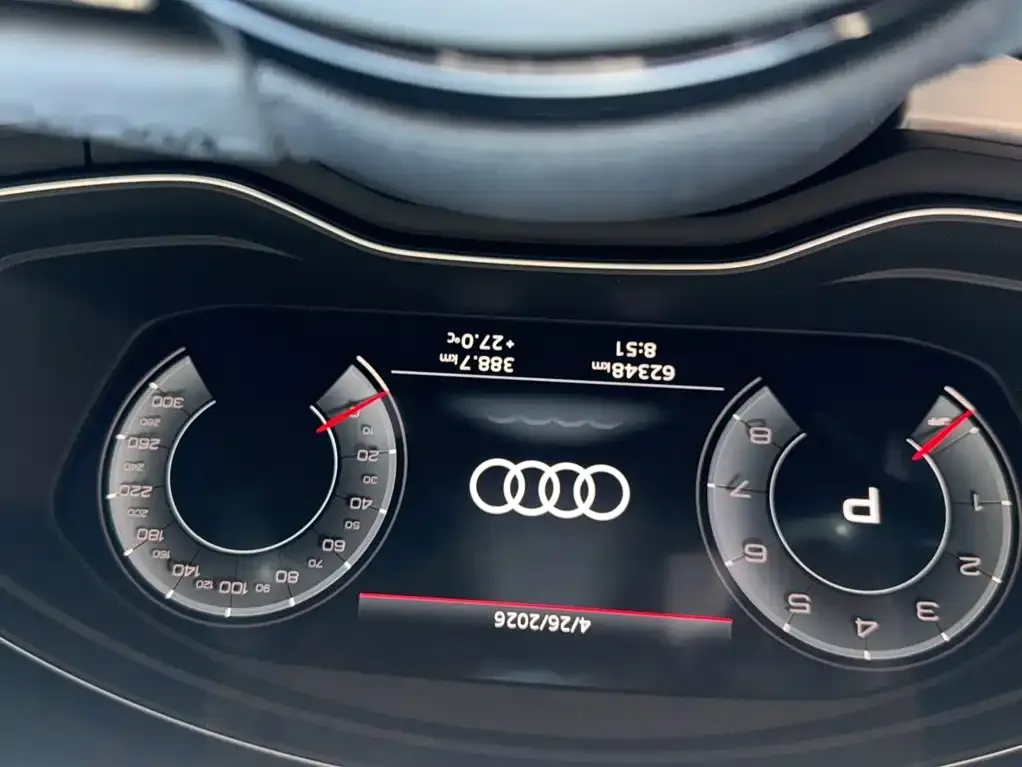 Audi A4L — фото 2
