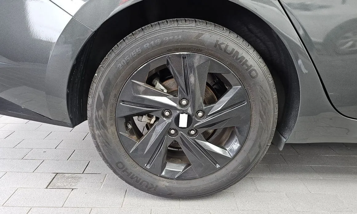 Hyundai AVANTE — фото 10
