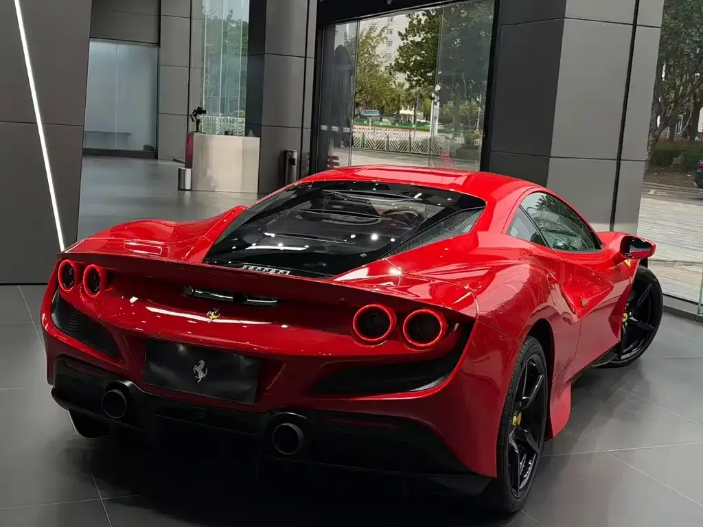 Ferrari F8 — фото 2