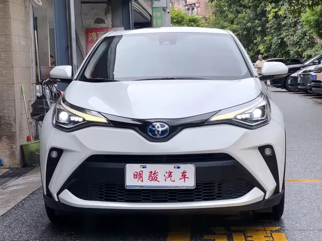 Toyota C-HR — фото 5