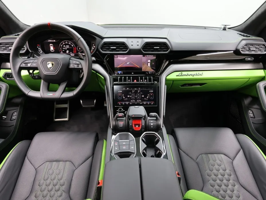 Lamborghini Urus — фото 10