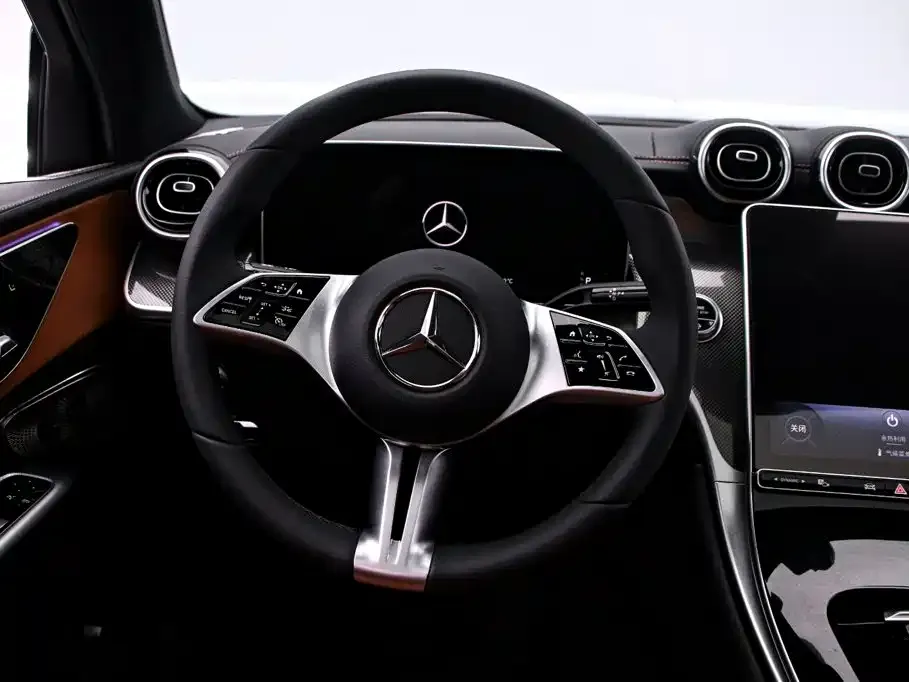 Mercedes-Benz GLC — фото 4