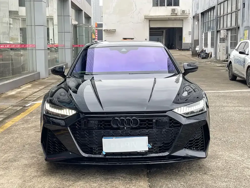 Audi A7L — фото 7